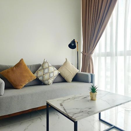 One Bedroom Troika Kota Bharu By Aghome, Modern Design Екстериор снимка