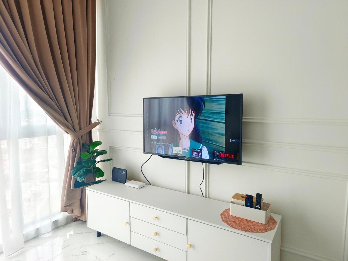 One Bedroom Troika Kota Bharu By Aghome, Modern Design Екстериор снимка