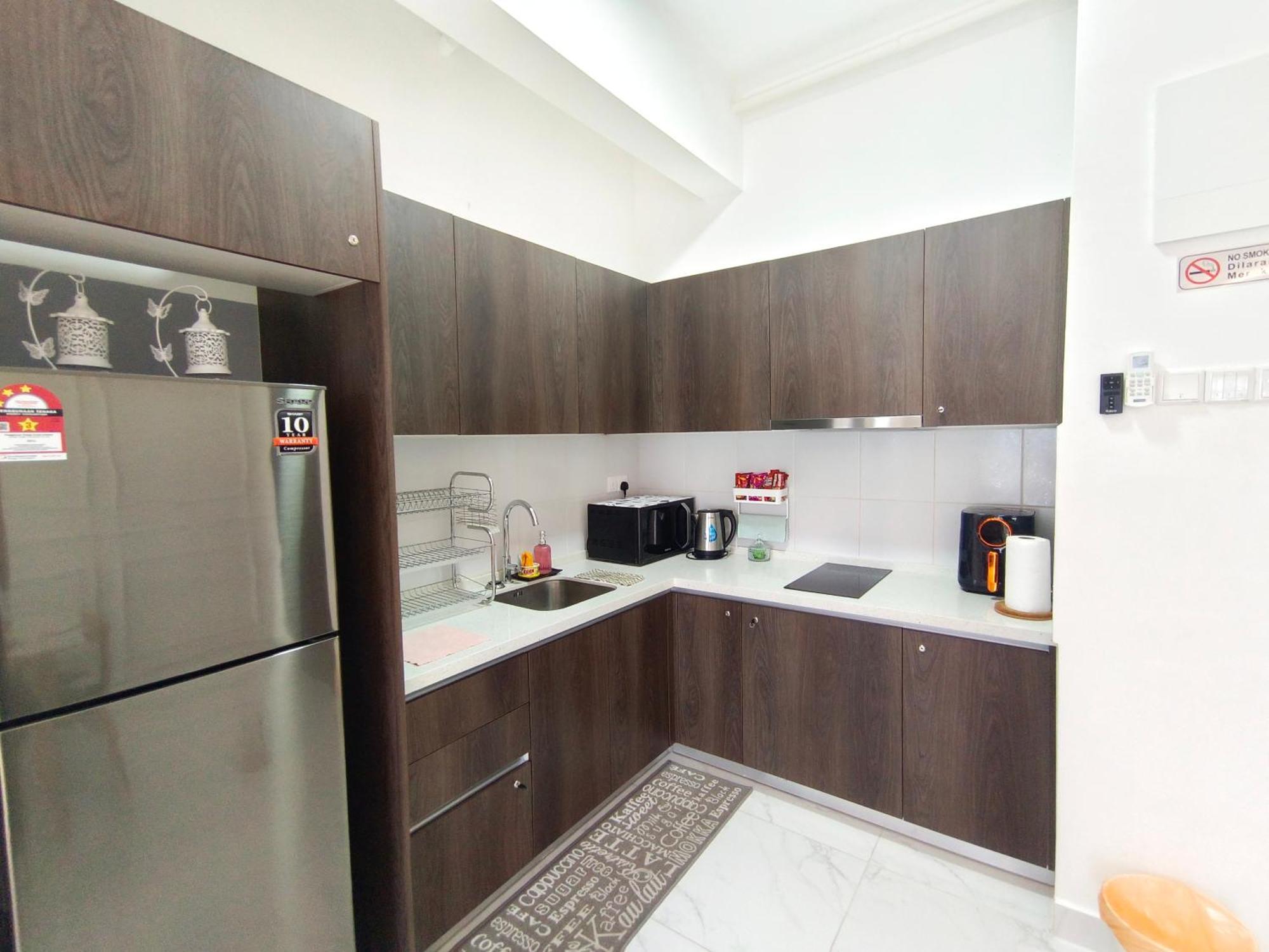One Bedroom Troika Kota Bharu By Aghome, Modern Design Екстериор снимка